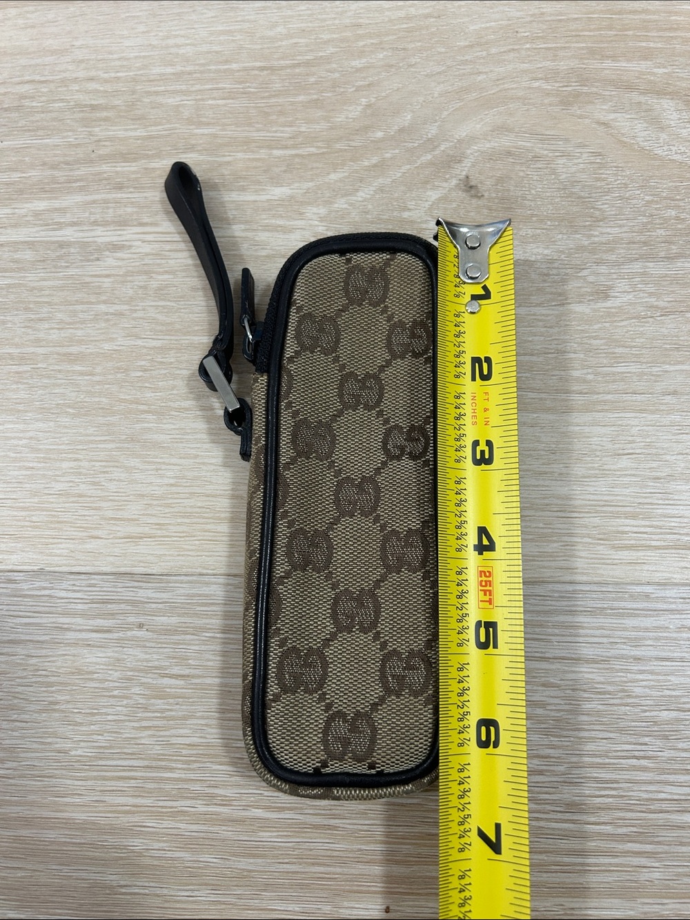 Gucci Brown Monogram GG Canvas Zip Wrist Key & Card Pouch - Picture 2 of 4